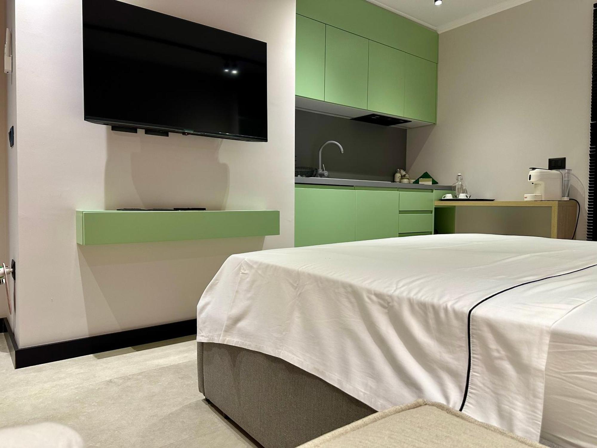 Lili'S Tirana Center Apartments Bagian luar foto
